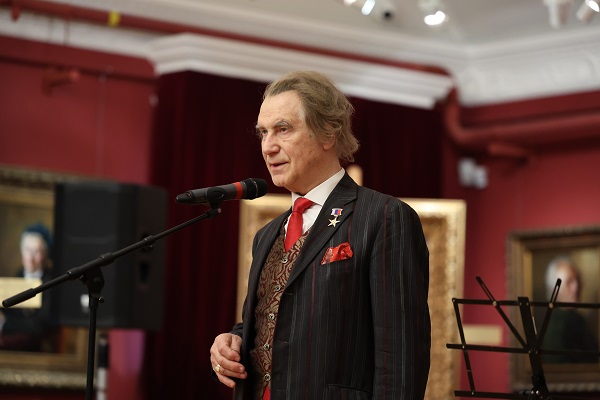 В Московской картинной галерее народного художника СССР Александра Шилова состоялось торжественное мероприятие, приуроченное 35-летию со дня создания Фонда содействия укреплению законности и правопорядка.